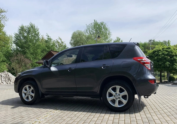 Toyota RAV4 cena 44900 przebieg: 230000, rok produkcji 2010 z Jasło małe 781